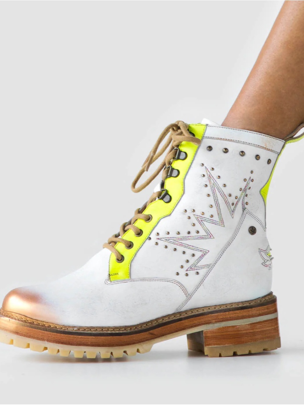 Mezcalero Ashlee Supernova White Combat Boots | NWT Size 38